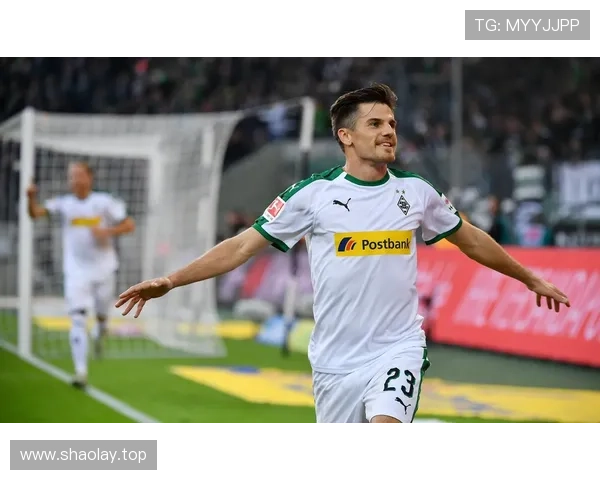 门兴美因茨首发：埃尔维迪恩格尔哈特亮相